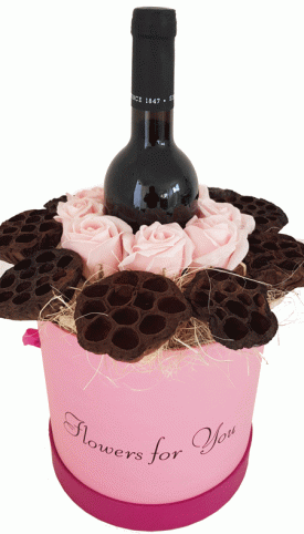 מארז יין ופרחי סבון - שדה פרחים משלוחי פרחים